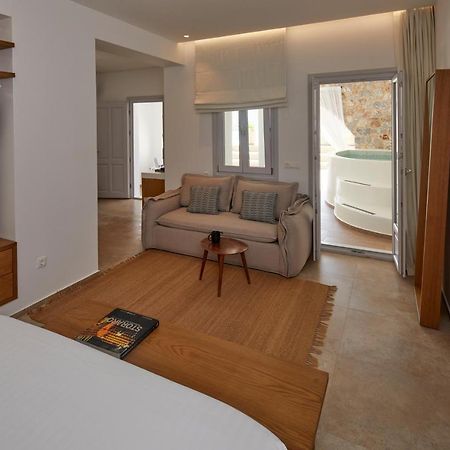 Orabel Suites Santorini (Adults Only) Playa de Perivolos Exterior foto