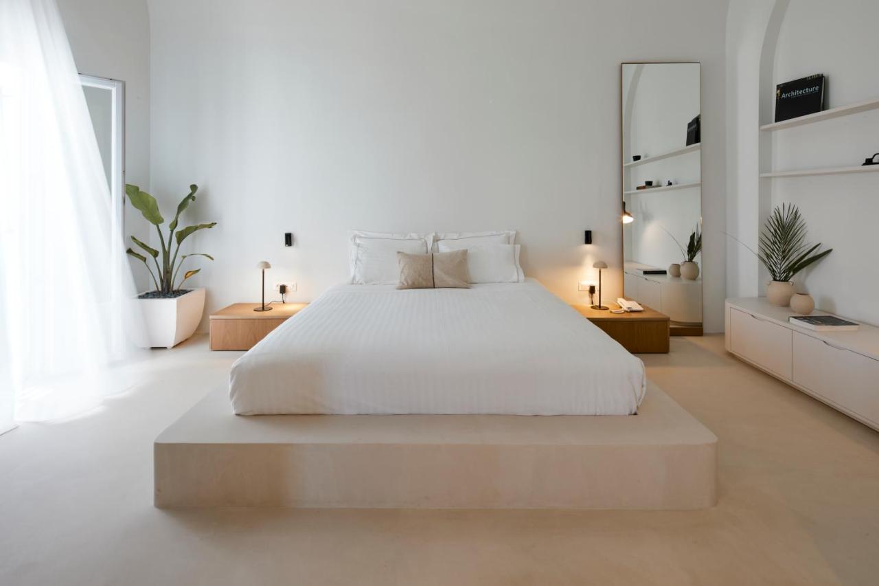 Orabel Suites Santorini (Adults Only) Playa de Perivolos Exterior foto