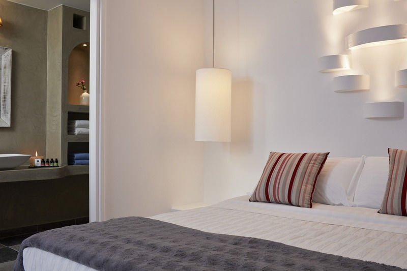 Orabel Suites Santorini (Adults Only) Playa de Perivolos Exterior foto