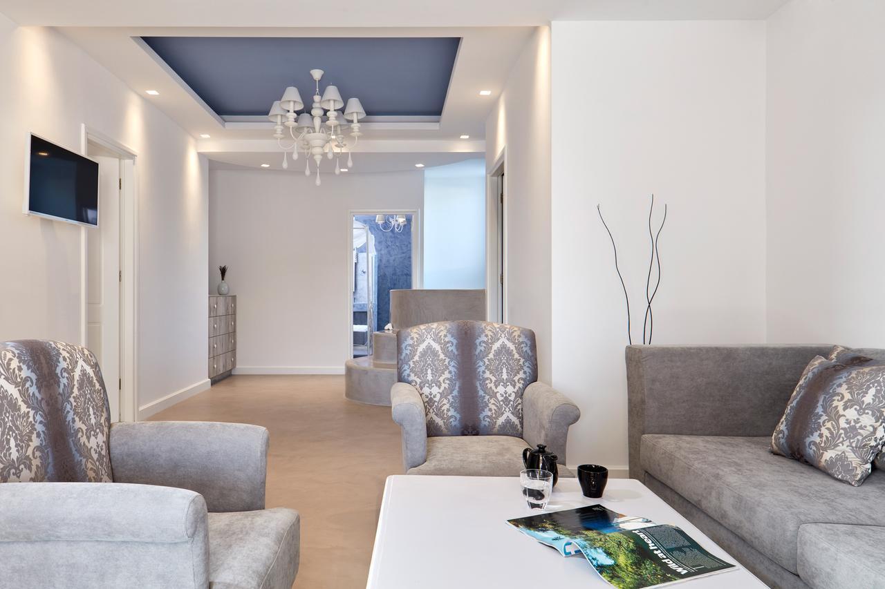 Orabel Suites Santorini (Adults Only) Playa de Perivolos Exterior foto