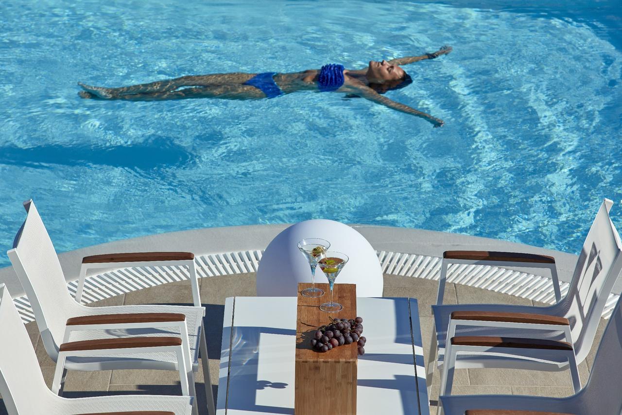 Orabel Suites Santorini (Adults Only) Playa de Perivolos Exterior foto